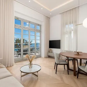 Plaza Apartment