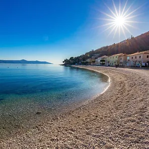 Maja With Free Private Parking And Lovely Sea View Terrace Apartament