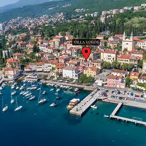 Volos With Roof Terrace, Sea View, Free Private Parking Apartment